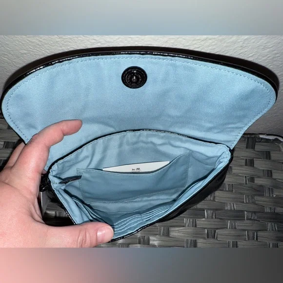 NWT Coach Black Patent Leather Wristlet Clutch Bag w/ Card Slots & Blue Lining - Picture 3 of 11